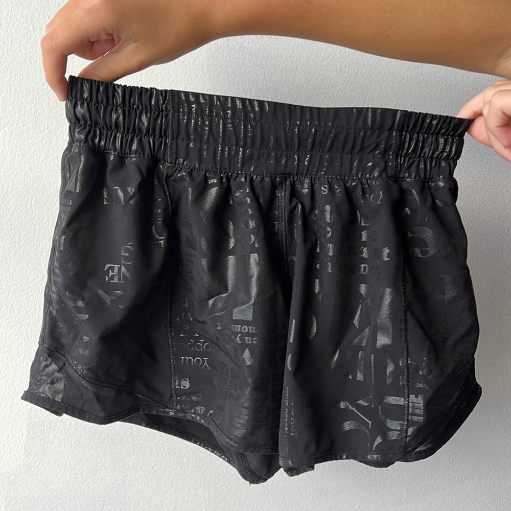 LIMITED EDITION lululemon hotty hot shorts with word print size 4!!